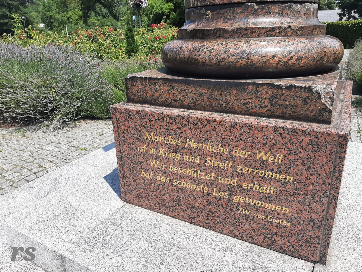 In Gubin (Polska) ...

<a href="/DailyGoethe/">GOETHE</a> 
<a href="/DailySchiller/">SCHILLER</a>