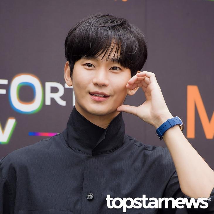 [NEWS] Fans of actor #KimSoohyun are holding a special event to celebrate the 18th anniversary of his debut.

Recently, Kim Soohyun’s fan union posted an announcement on their official account about the celebration event and fan support advertisements to mark his 18th debut