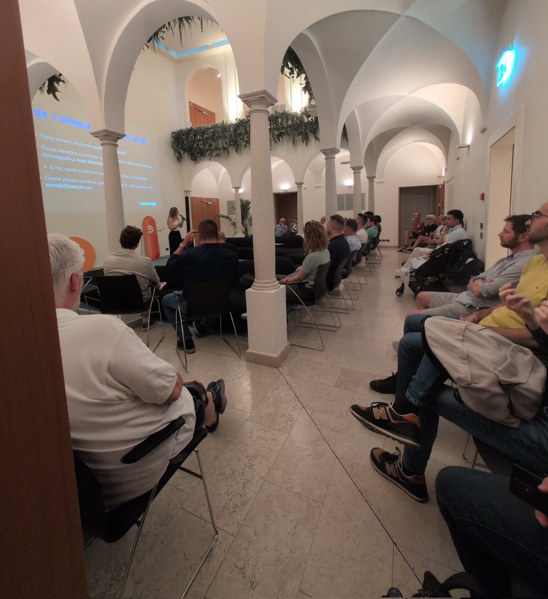 Ora al <a href="/pow_space/">Proof of Work - Space</a> di Lugano 🧡