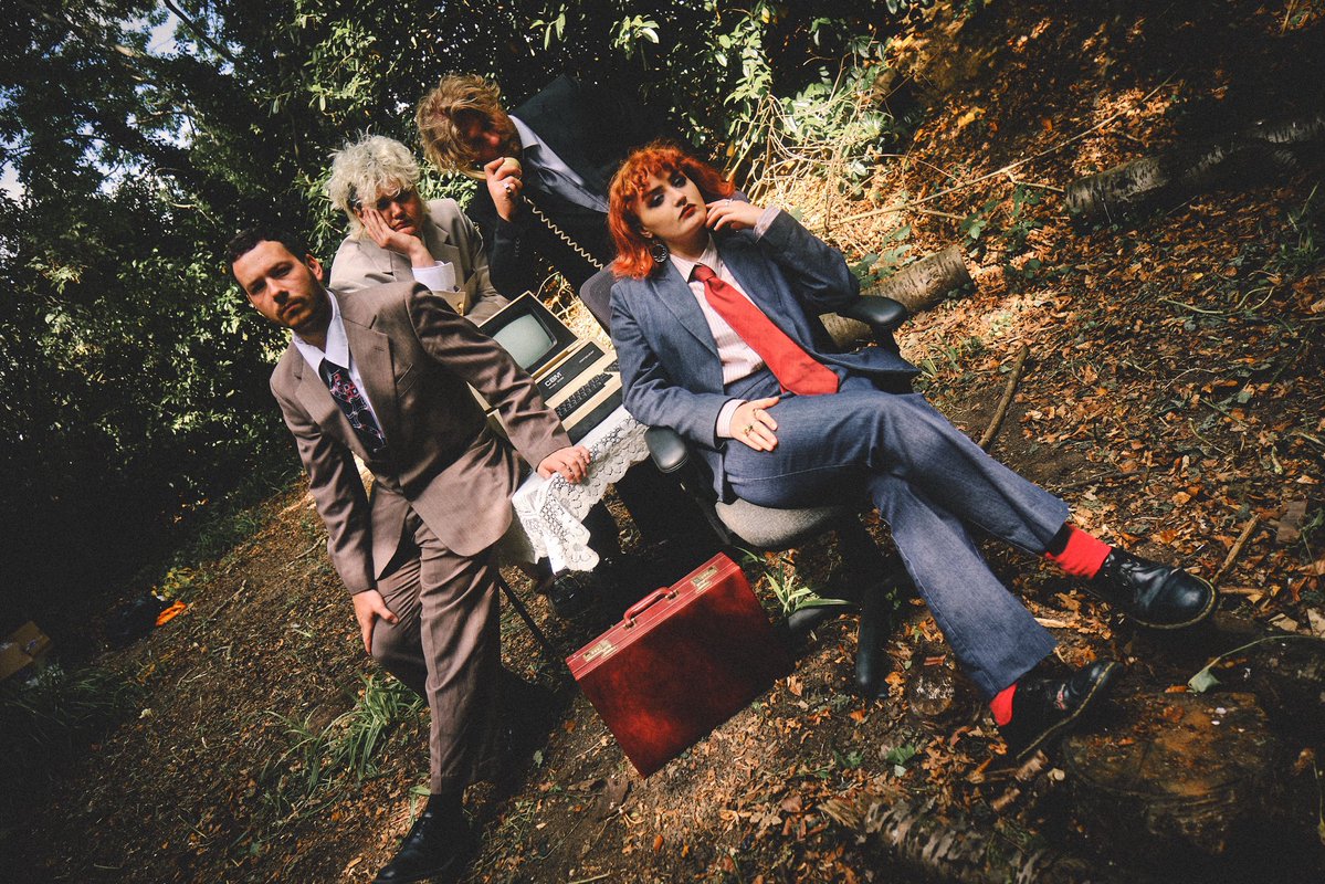 shesinparties__'s tweet image. What if we told you we have a new track out next week…would you like that?
