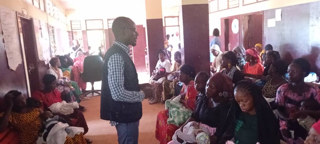Sevguinee's tweet image. Kankan : Une séance de sensibilisation sur les droits et devoirs des usagers dans les centres de santé Senkefara dans le projet d'accompagnement des femmes en ceinte avec @EF_LINITIATIVE