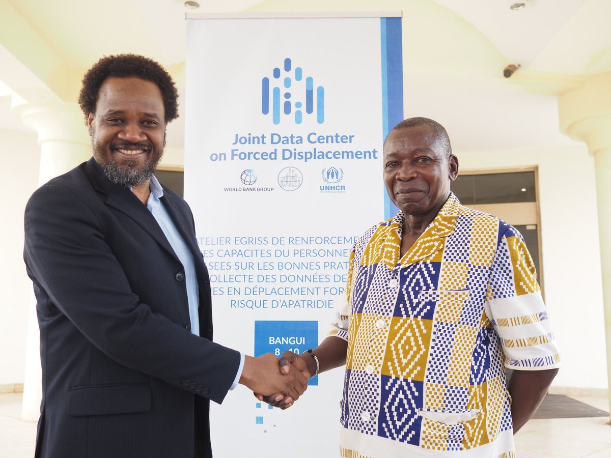 UNHCR_CAR's tweet image. From 8 to 10 July in Bangui, the @jointdatacenter (UNHCR & World Bank) and @Icasees1 trained 85 experts 📊 to strengthen data collection on forcibly displaced populations and people at risk of stateless in CAR 🇨🇫.
A key step towards better inclusion of the most vulnerable! 🤝