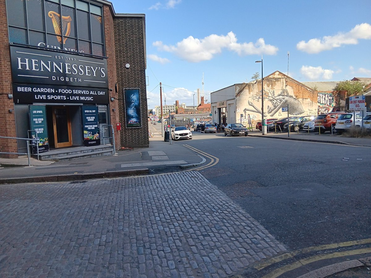 x_brum's tweet image. After a steaming weekend, 2 bags of steaming stinking litter collected from Allison Street and Shaws Passage B5. Imagine what the rest is like. I'm sure we will find out on Saturday for our group monthly litterpick @Bradford_St_Bhm #OneMillionbags #Cleanerbrum