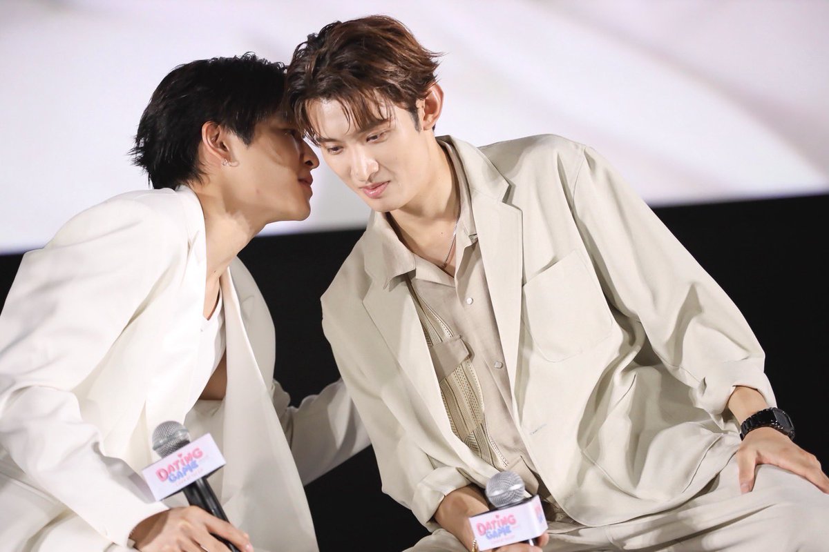katanyu_tonight's tweet image. Katanyu Tonight x DatingGameLoveAt1stEP
“ภาพบรรยากาศสุดฮ้อบ”

หลังจากดู EP1 เป็นไงกันบ้าง คอมเม้นหน่อยย
#DatingGameLoveAt1stEP
#เดทเกมนี้ต้องได้ใจนาย
#BLseries
#ไทยญี่ปุ่นเชื่อมใจ
#Workpoint23
#TrueVisionsNOW #Lemino
#KatanyuTonight