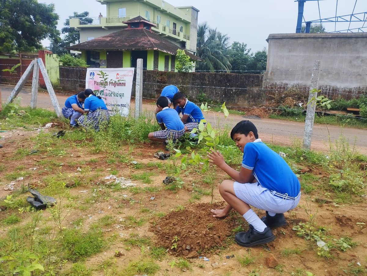 Creating green patch to protect the environment and save lives ...at Balianta block Khordha district #environmentprotection #pecuc35years #highlightseveryonefollowers2025 #savealife