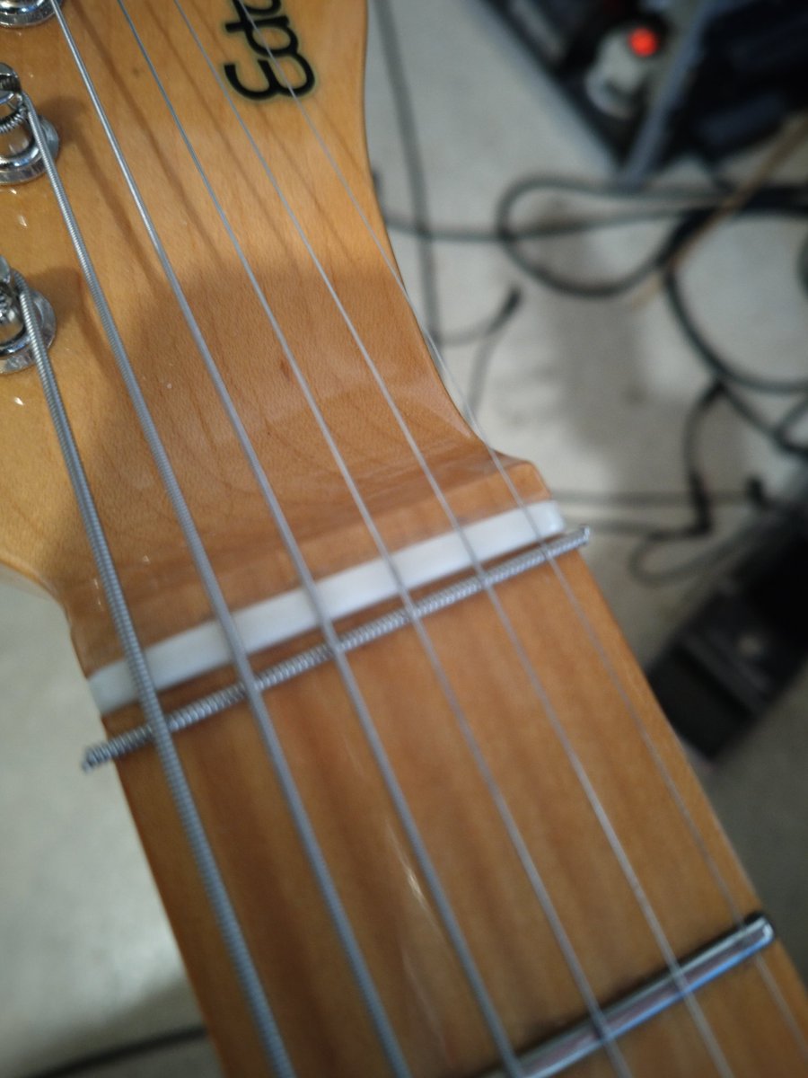 JakeVoutilainen's tweet photo. Let's play some slide now.#slideguitar #telecaster #blues #SlideTechnique https://t.co/c0AVNX7C5x