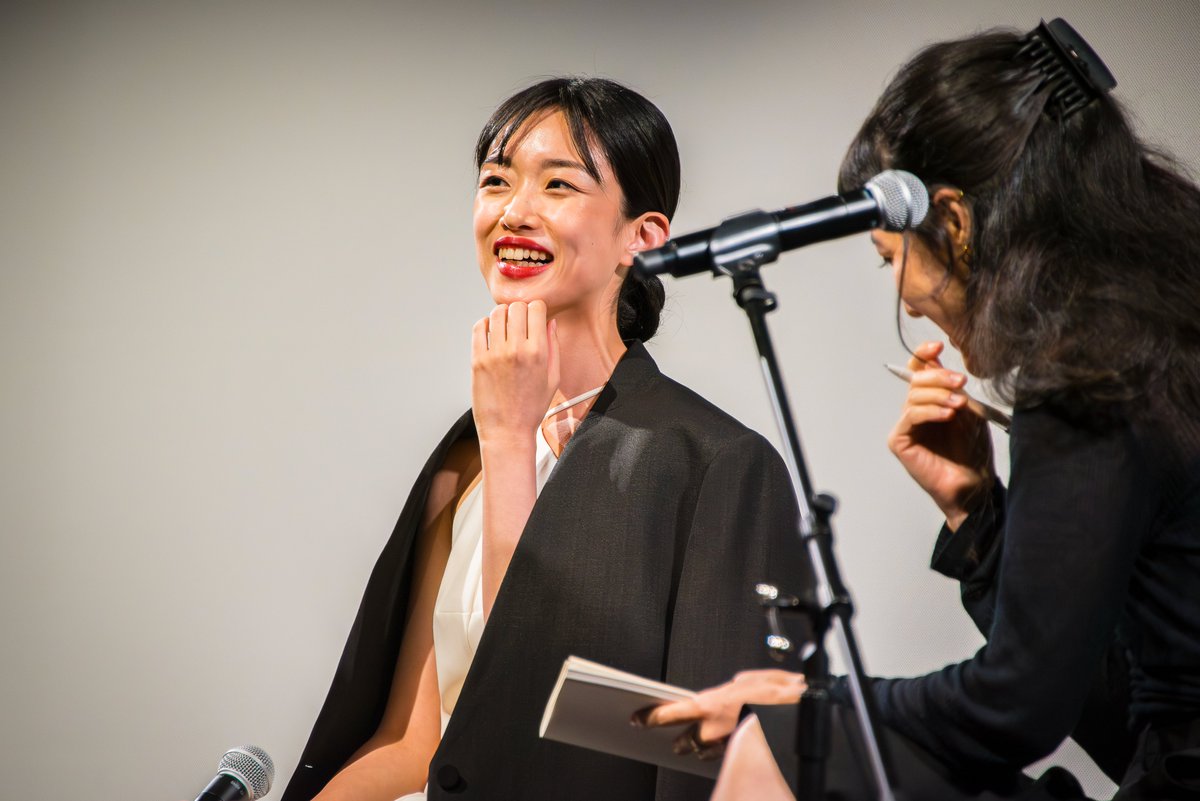 japansociety's tweet image. A joy to welcome Yuumi Kawai, one of Japan’s most celebrated rising stars, to #JAPANCUTS Powered by GU this past weekend. She joined us for sold-out premieres of SHE TAUGHT ME SERENDIPITY and A GIRL NAMED ANN, which earned her the Japan Academy Film Prize for Best Actress. 🎬👏