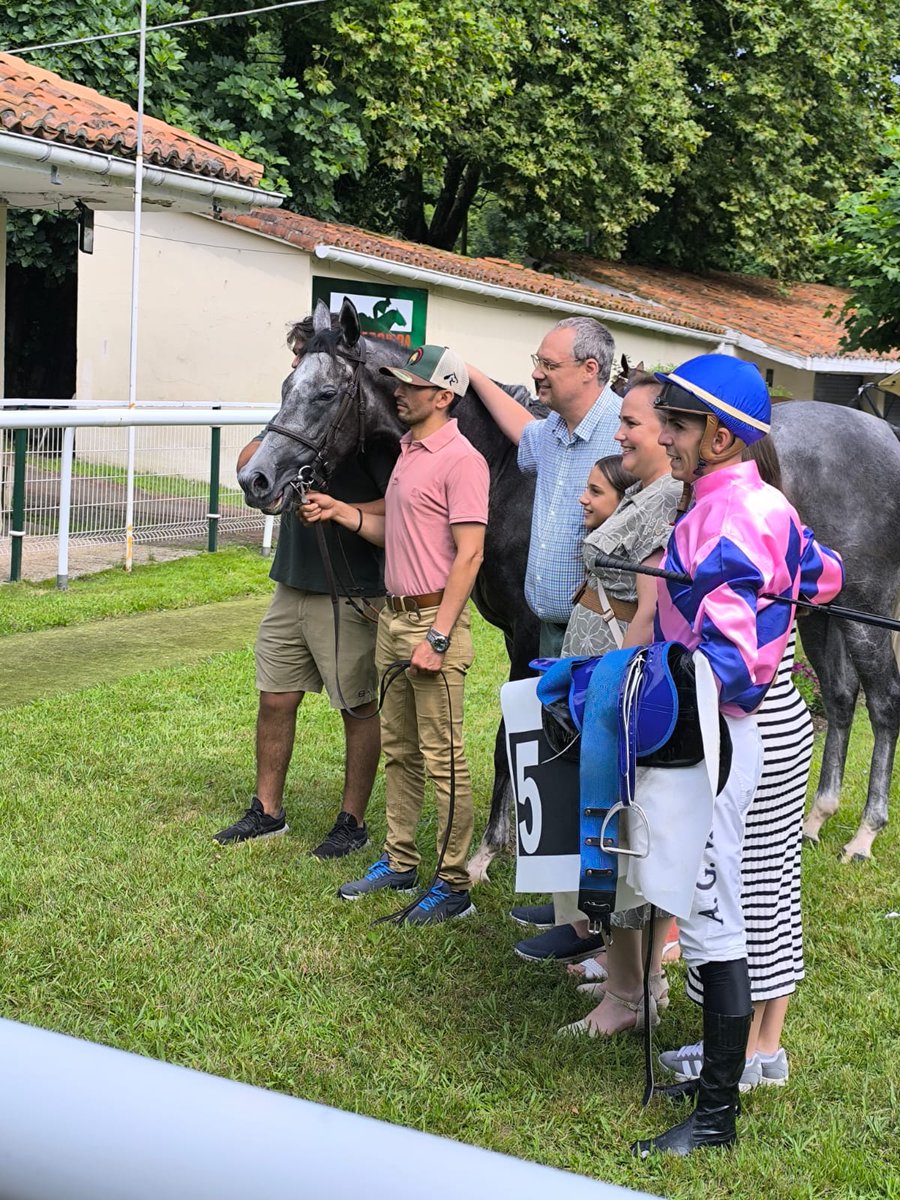 Gracias de nuevo #Salmarak Otro verano más nos regalas una victoria en San Sebastián, que esperamos que no sea la última. Gracias a Alejandro por su excelente monta y al prepa Miguel y su equipo!!!