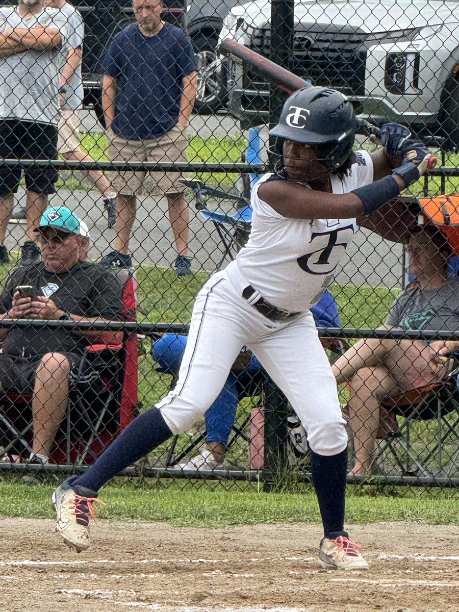 TC Futures would like to welcome Sammy Fernandez to the staff. Sammy will be coordinating its college recruiting process. Assisting players and parents with the challenging recruiting process.