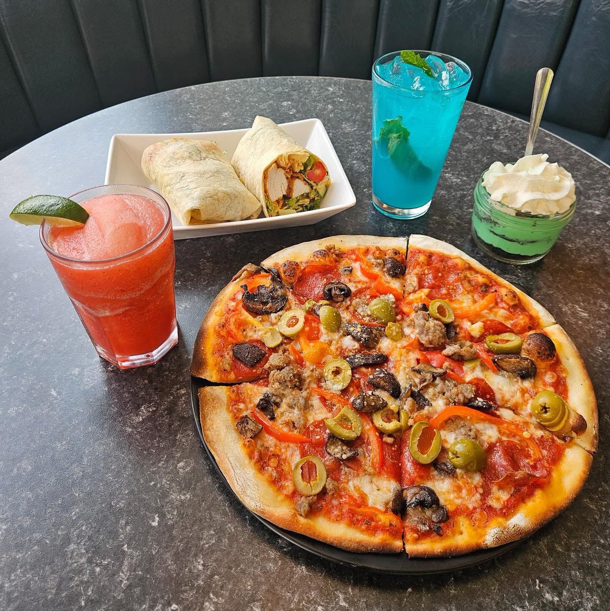 AlamoDC's tweet image. Thanks 2 our guests & staff for making opening weekend of #Superman a super-success. If you haven’t caught the movie of the summer yet, Tues 7/15 is ur chance to catch it 4 a discounted rate. Plus try our SUPERMAN menu specials that pack a flavorful punch! drafthouse.com