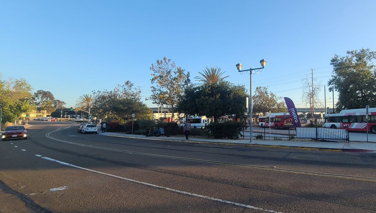 SoCalFlyer97's tweet image. SAN ✈ Travel Hack: I saved nearly $23 from my rideshare bill after taking the free #SanDiegoAirport Flyer shuttle to the Old Town Transit Center and hailing my Uber from there instead of from SAN's Terminal 1. Best of all, no crowds. Thank you @SanDiegoAirport for the ride!