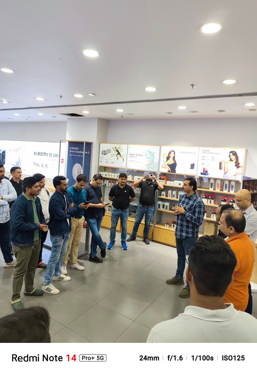Pranay8051's tweet image. Missed the MiFC Pune 9th Anniversary meetup today as I’m not feeling well 😔
Wishing everyone a great time! Will join the next one for sure.
#XFCPune
#XiaomiIndia #RedmiIndia