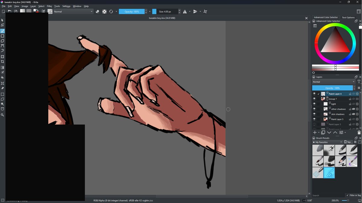 I drew something but totally messed up everything except this hand (looks very good for my skills) so I'll only show that