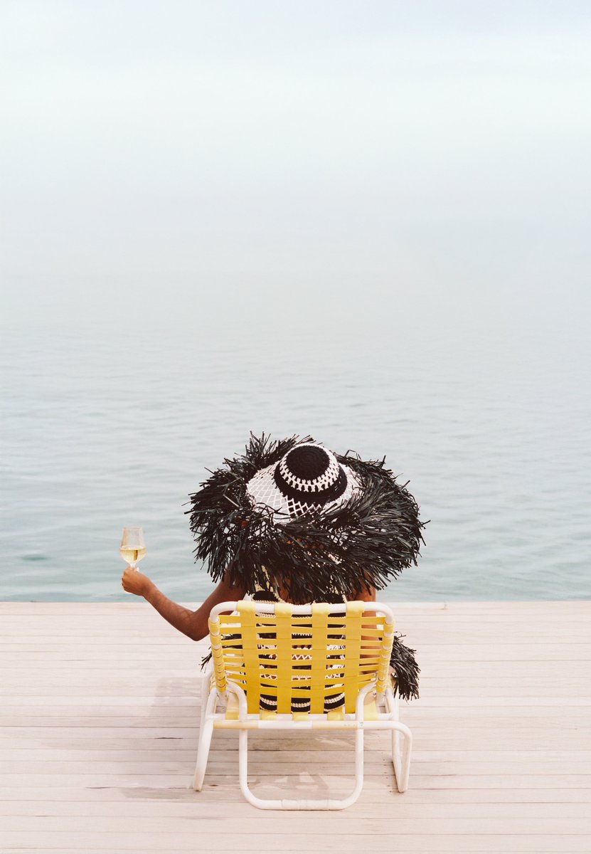 Glass full. Inbox muted. Looks secured (soon). 

Resort drops in 3. 

#HanifaResort25 #Hanifa