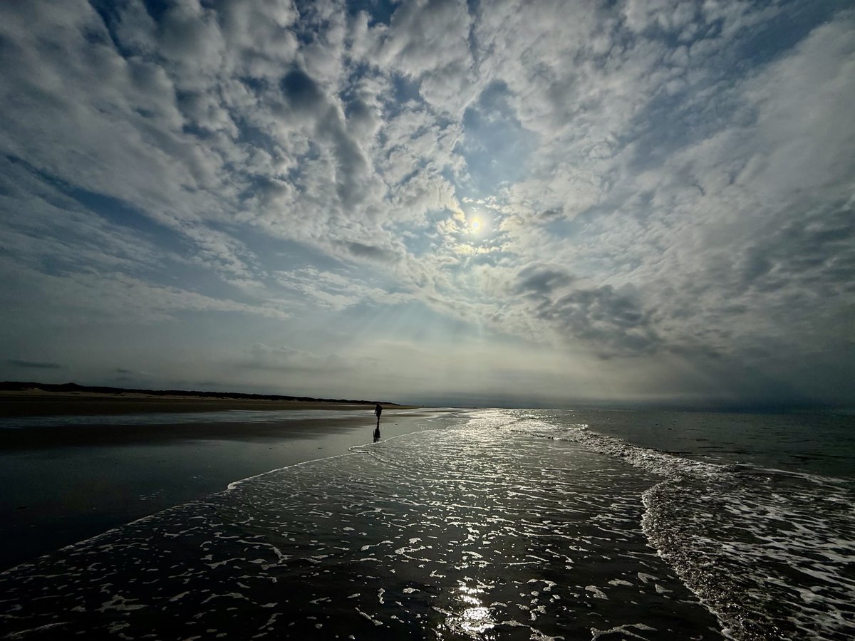 TalsmaC's tweet image. Even met mijn meisje naar het Noordzeestrand #Schiermonnikoog