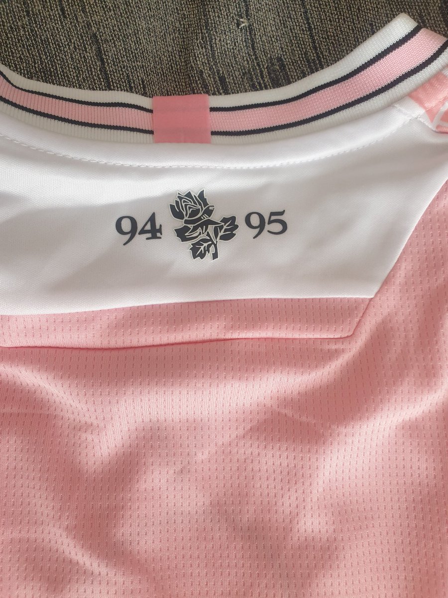 paulthealien29's tweet photo. @RoversXtra  I HAVE A QUESTION JUST NOTICED ON BACK OF BLACKBURN AWAY KIT 94-95 .SHOULDN'T IT BE 24-25?? https://t.co/TmyeQAdbdY