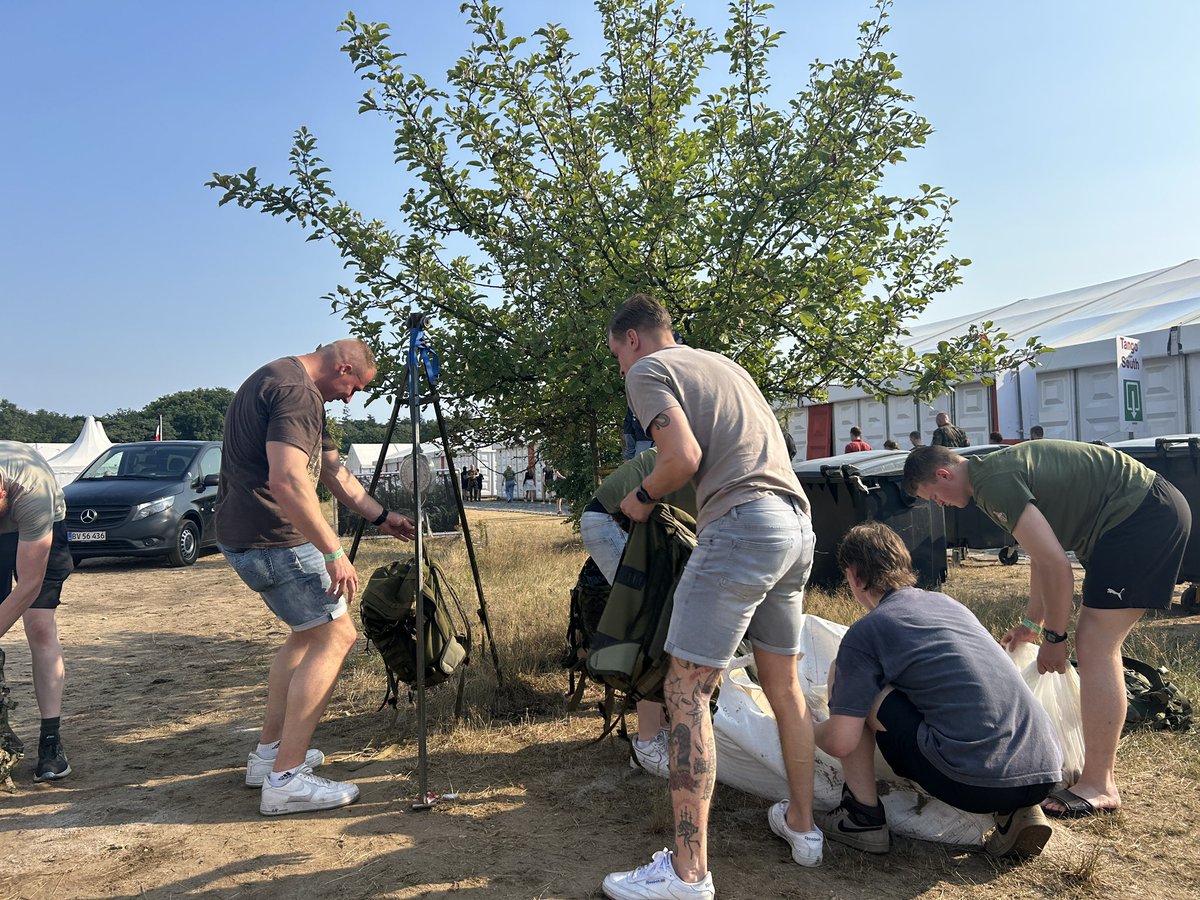 The_RE_LE's tweet image. We’ve arrived in Nijmegen! 🎉🇳🇱
Great to be back @4daagse_nijmegen with the Regional Command Team, AMAZING to see so many @armycadetsuk out here, marching the 100miles (over 4 days) alongside so many multinational military teams.
Wishing all the best of luck, see you all out…