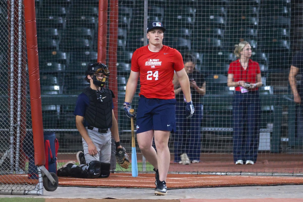 biest22's tweet image. The @Cubs selected switch-hitting outfielder @josiahhartshorn in the 6th round of the draft. Josiah also worked out at 1B in the Draft Combine. #Cubs #MLBDraft2025