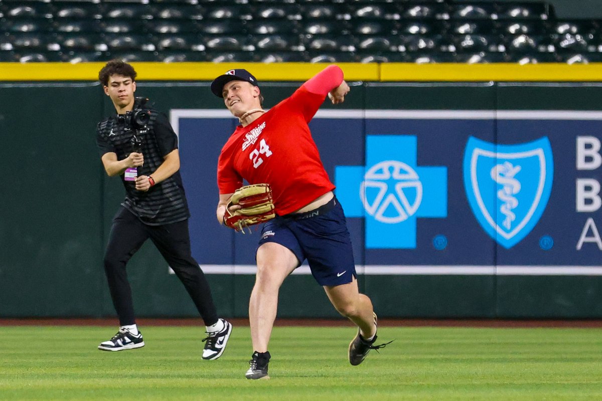 biest22's tweet image. The @Cubs selected switch-hitting outfielder @josiahhartshorn in the 6th round of the draft. Josiah also worked out at 1B in the Draft Combine. #Cubs #MLBDraft2025