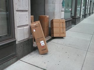 loving2216's tweet photo. @FedExHelp does a sidewalk look like a good spot to leave a furniture delivery in a city when the instructions say deliver to the unit? Ohh and a call box is available to search the name ohh and my phone number? What is the point of the FedEx Manager account if notes aren't used? https://t.co/aMkkZpLjwa