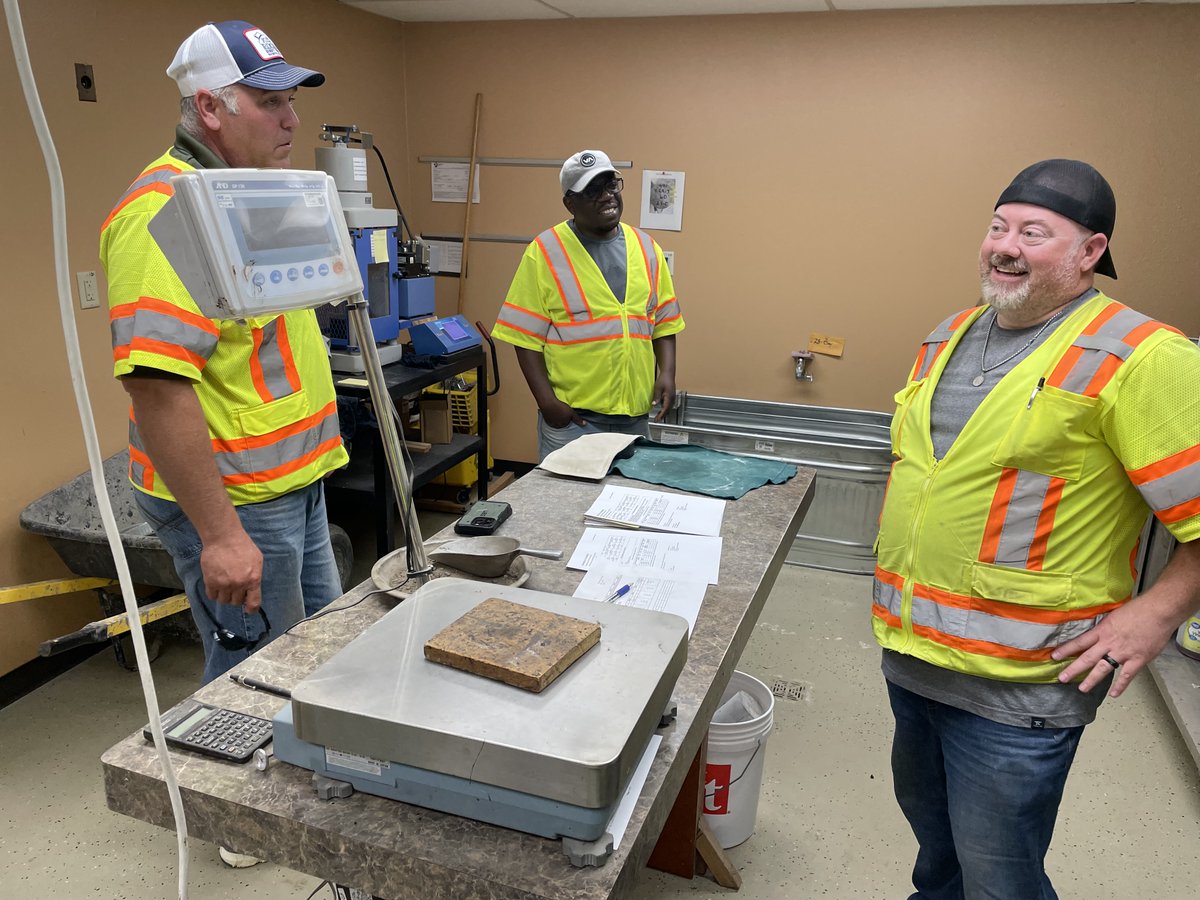 #CareerViewXR hit the road to learn from the real #Engineers &amp; #EngineeringTechs that help make the roads possible! 🚙🚧 Enjoy these #BTS snaps from our work with the <a href="/NorthDakotaDOT/">NDDOT</a> team! Stay tuned for more updates on this and our other #NDDOT projects!