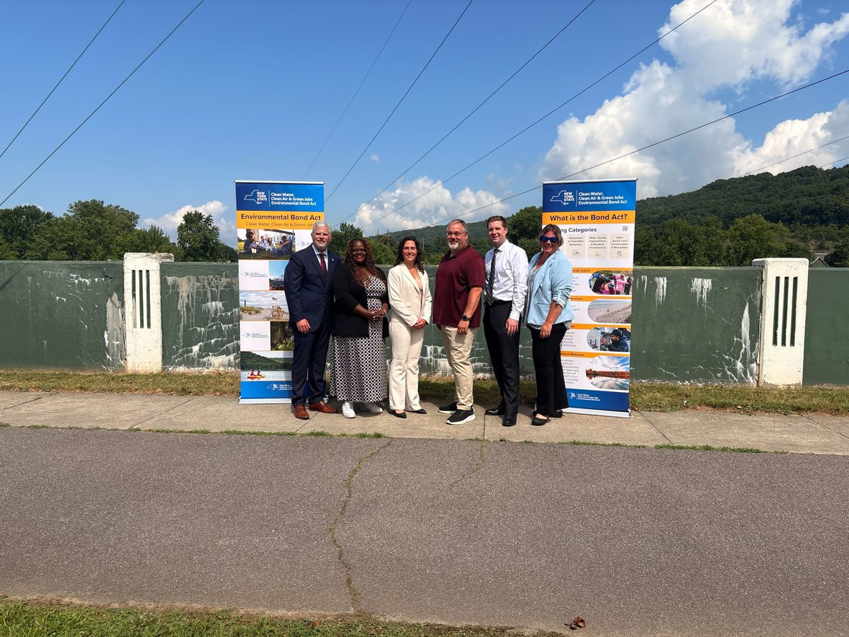 SenatorLeaWebb's tweet image. I know how devastating floods have been for families and small businesses in the Southern Tier. I was proud to join the NYS Department of Environmental Conservation to announce a $4 million investment in the City of Binghamton and $5 million investment in Whitney Point.