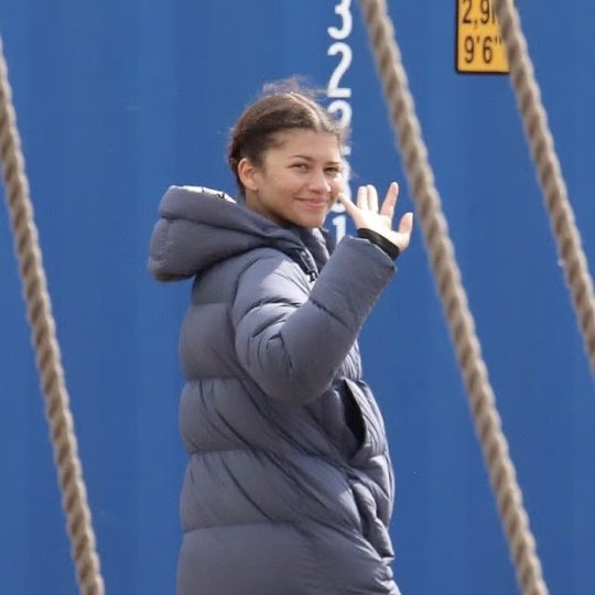 cares_daya's tweet image. she’s so cutiee i missed her