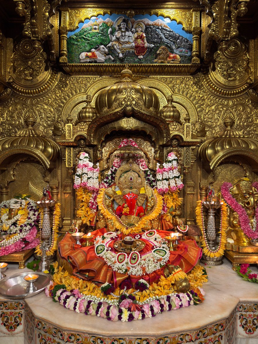 🙏 गणपती  बाप्पा मोरया 🌺मंगलमूर्ती मोरया 🙏१४/०७/२०२५
🙏Ganapati Bappa Moraya 🌺 Mangalmurti Moraya  🙏 14/07/2025