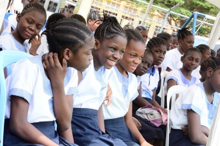 RDC - ÉDUCATION :
Aucune sanction, aucune exclusion ni renvoi ne sera toléré contre les élèves (filles) enceintes dans les écoles. "dit le secrétaire général de l'éducation nationale".

AYOUK INFO