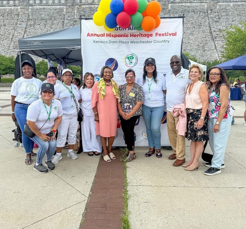 ShelleyBMayer's tweet image. A beautiful day at @westchestergov Hispanic Heritage Festival at Kensico Dam- music, dancing, food, vendors & our dynamic community partners! Proud to join!