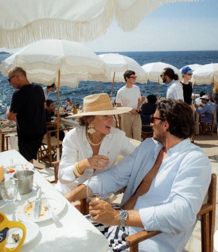 Modafirma's tweet photo. Escape to Saint-Tropez: Villas with Views, Markets with Magic - https://t.co/dpbbuSL5hz https://t.co/jFeq5gS7OK