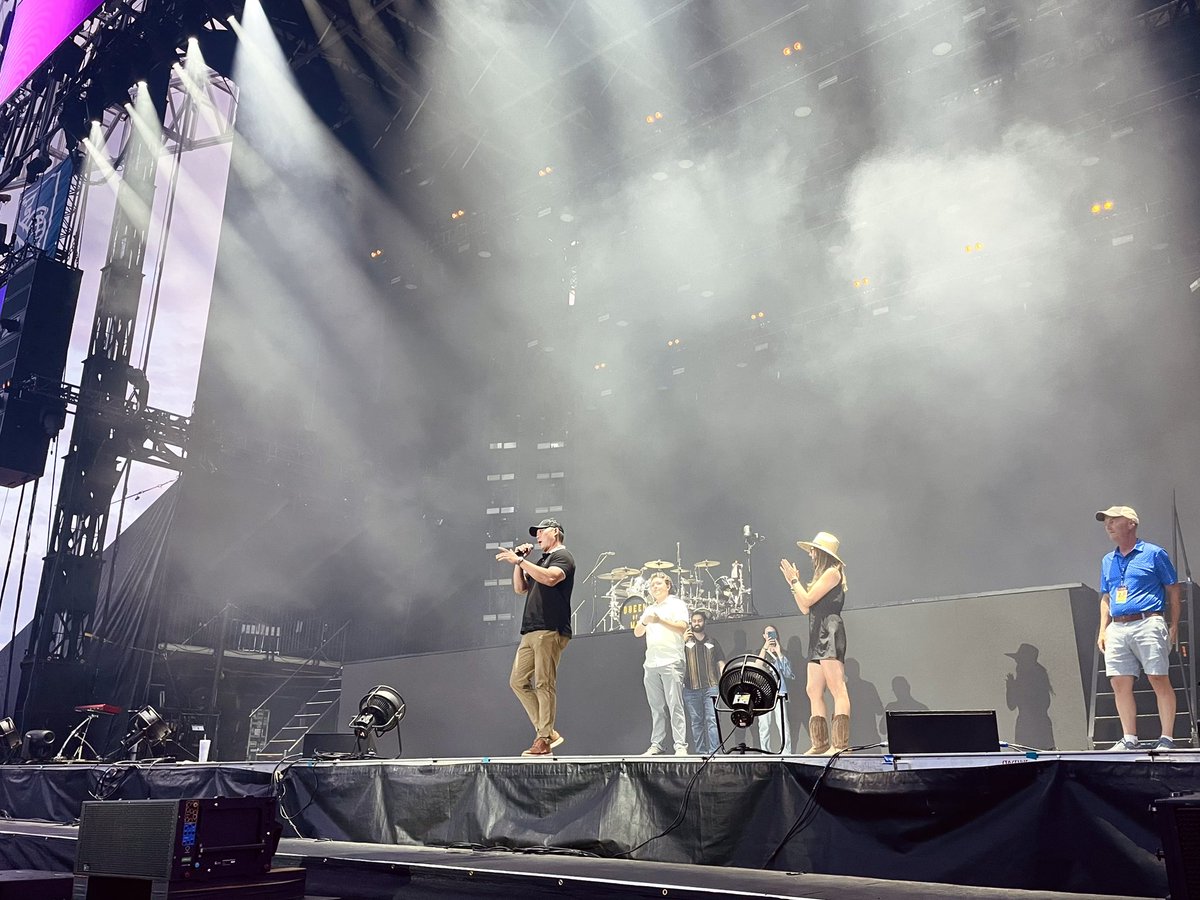 StanChoMPP's tweet image. Ottawa Bluesfest is a major economic driver and a cornerstone of Ontario’s summer music scene 🎶🎺
Featuring some of the biggest acts from across Canada and the globe, the event draws 250,000 visitors annually.
Our govnement was proud to support this year’s festival with $350K.
