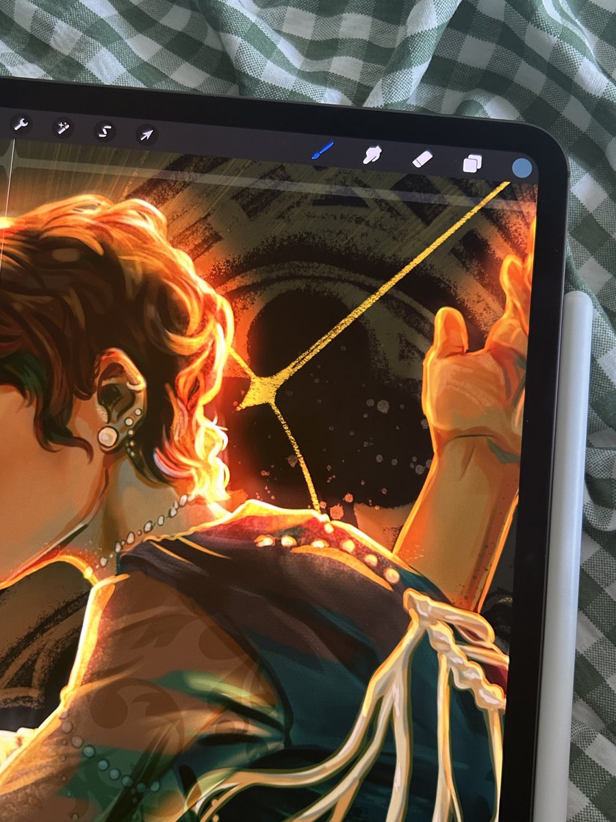 ro 🫐 working on comms! tweet media