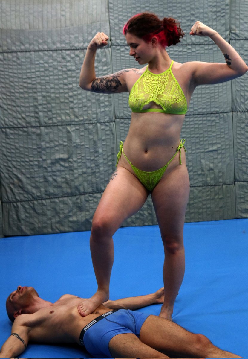 We had a great Live Event in Antscha Studio again. <a href="/MissBellaluxx/">Bellaluxxofficial</a> <a href="/rosiegiax/">Rosie Gia</a>