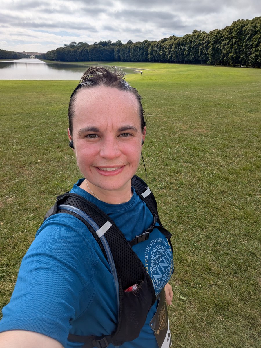 brainspine's tweet image. On the 29th of June, Thea ran the ''Course Royale de Versailles'', a 15km run ending in front of the famous &amp;amp; beautiful château. She absolutely smashed it, and managed to raise over £530. 
Donate to Thea: justgiving.com/page/thea-i-ne…

#fundraise #charity #charityrun