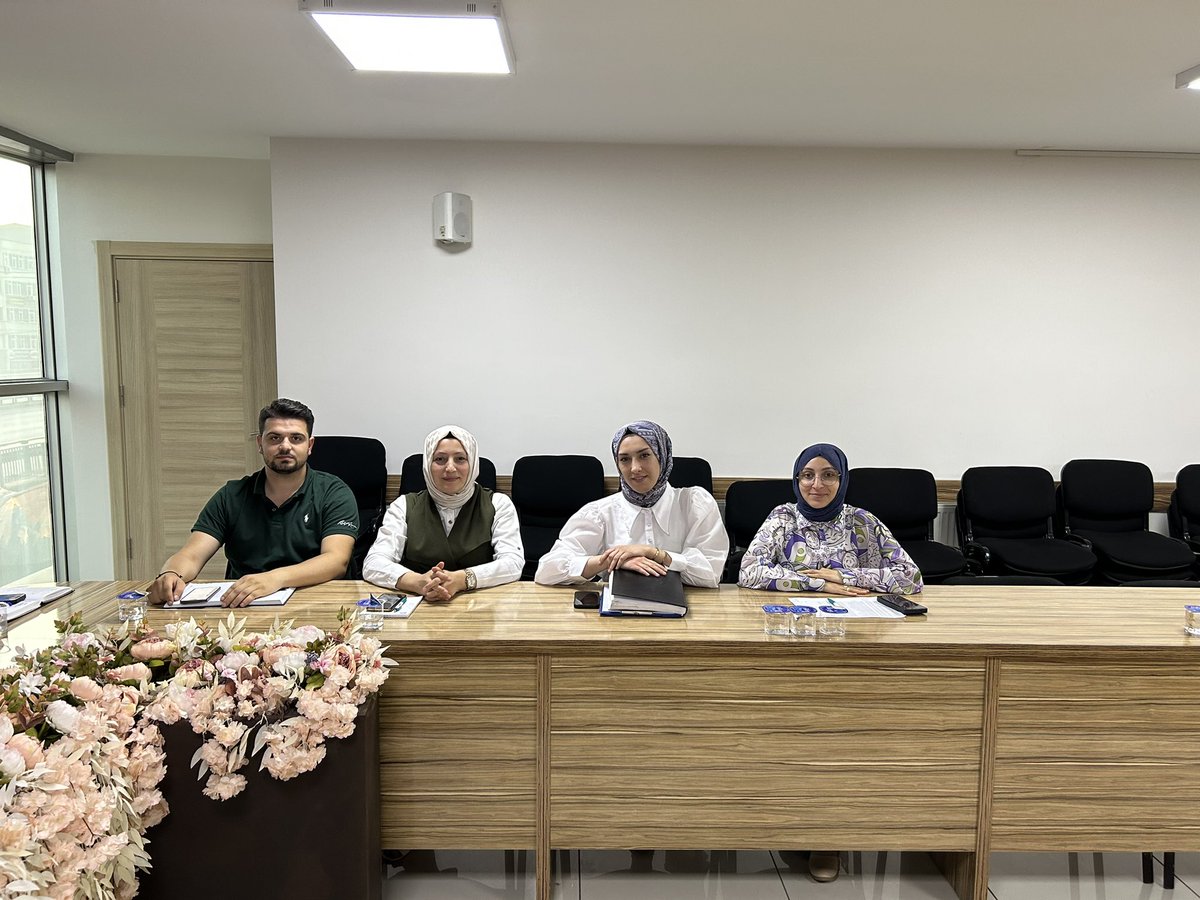 Haftalık olağan yönetim kurulu toplantımızı İlçe Başkanımız Nurettin OKUDAN Başkanlığında,il yöneticimiz Ferit Kuzgun’un katılımları ile gerçekleştirdik.

Toplantımız hayırlara vesile olsun. 

#adındaakışığındai̇stikbal 
#akparti 
#türkiyeyüzyılı