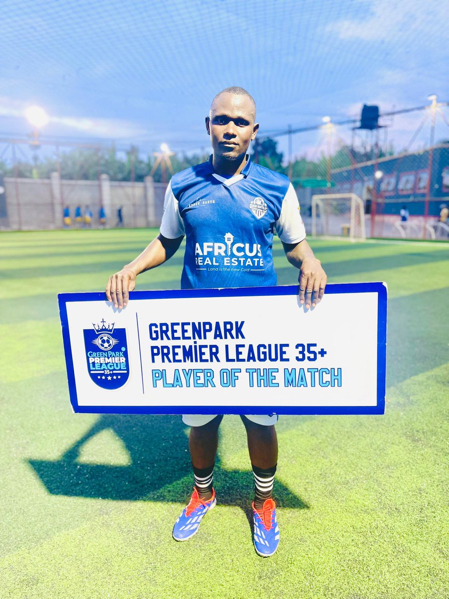 🔷𝗙𝗨𝗟𝗟 𝗧𝗜𝗠𝗘🔷

 Mugumya Eng Services 0:3 Eddie Suits

Man of the Match MOSES ⚽️ 
🥂 🍾

#GreenParkPremierLeague 35+
Get Your Game On 💙💙