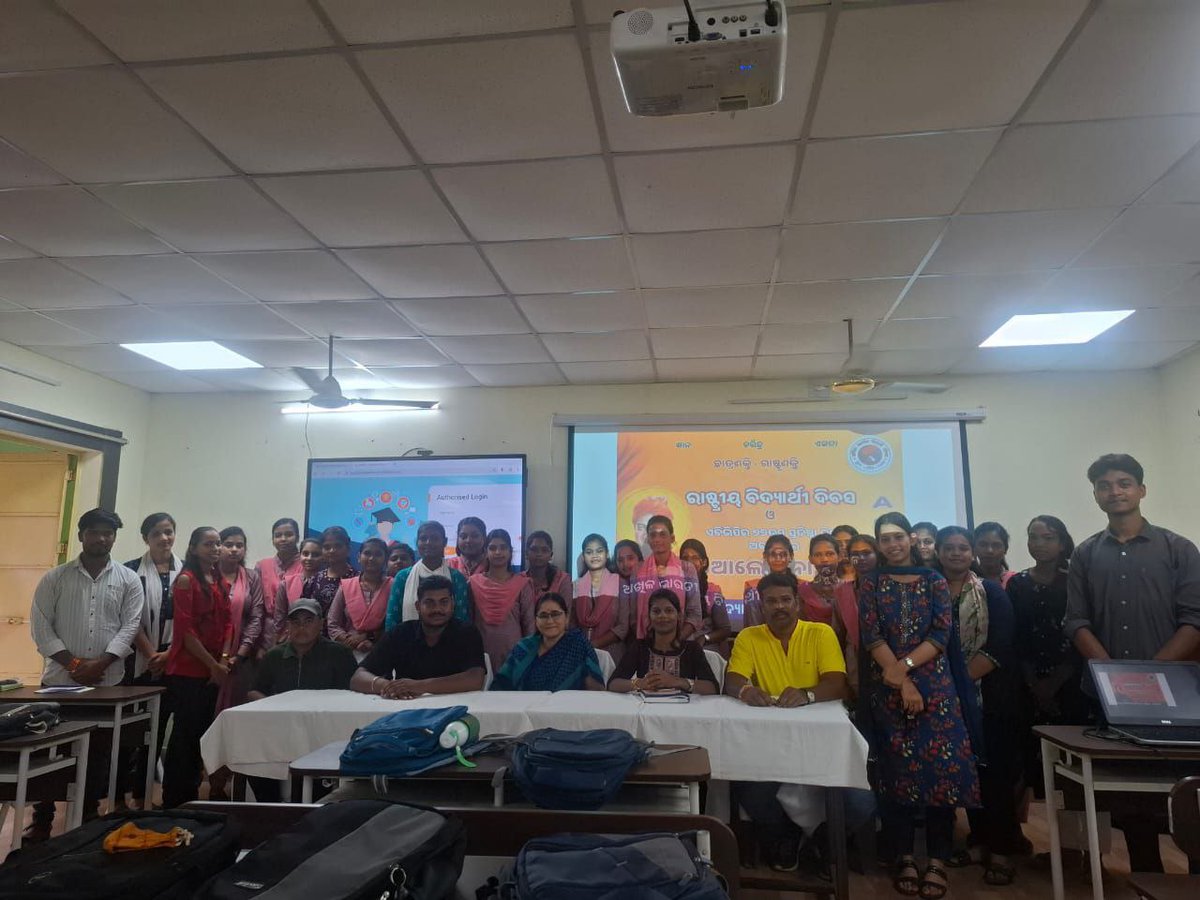 Bishnup30218330's tweet photo. 77th Foundation Day of ABVP & National Students' Day, a membership drive was held at Angul Women's College by ABVP Angul Nagar.
#abvpfoundationday #abvpangul #ABVP @ABVPVoice https://t.co/z4C6ODtvIc