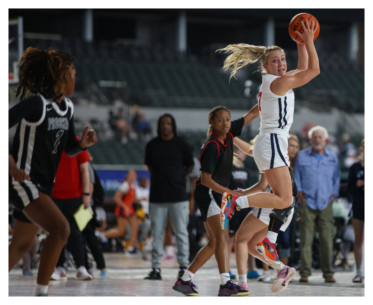 a_game2026's tweet image. Schedule change! Let’s try this again! My girls and I are ready to show you some ball!
1:47 court 17 @CyFairOklahoma
@ambermathurin @seigenthaler03