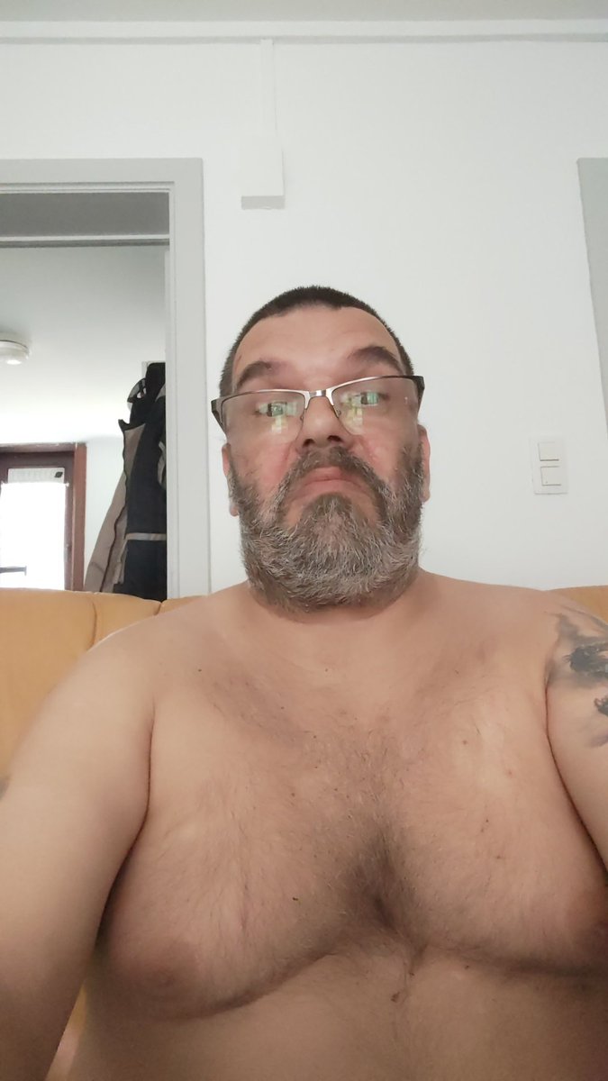 À tous et à toutes j'espère que vous allez bien je vous souhaite une bonne et agréable après-midi