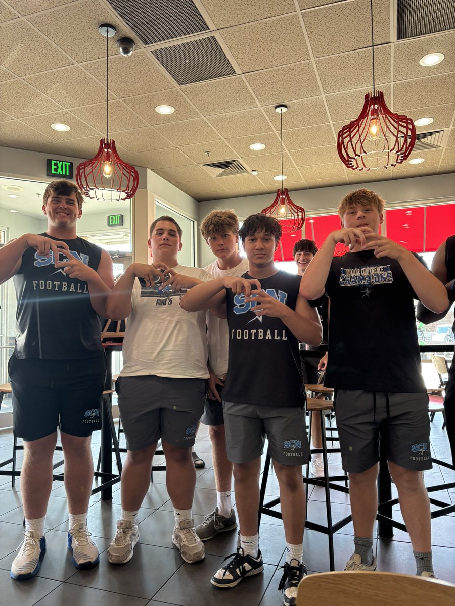 CooperKowalczyk's tweet image. Beef boys at Panda after mental Monday! Three guys got cut out @SCNFBOFFICIAL