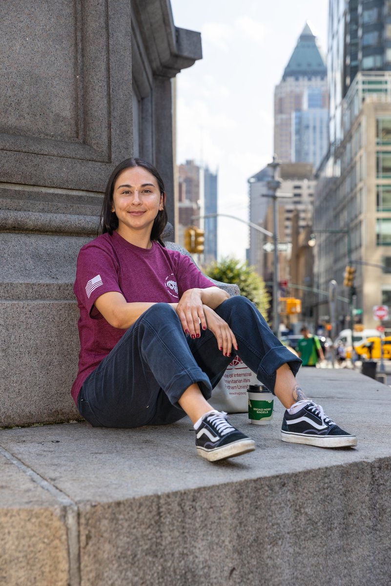 From CH-53 helicopters to NYC subways 🗽
Marine veteran Kayla Espinoza left Arizona for <a href="/FordhamNYC/">Fordham University</a>, where she’s now studying Humanitarian Affairs and helping fellow vets thrive.

📖 Her story: ramvets.blog.fordham.edu/veteran-voices…

#FordhamVets #VeteranVoices #YellowRibbon