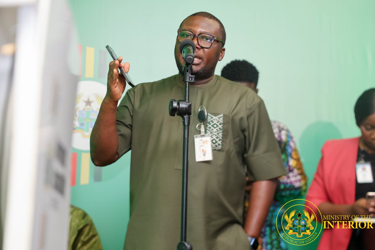 MinterGh's tweet image. |Monday, July 14, 2025 | Jubilee House, Accra
#AccountabilitySeries
𝐈𝐧𝐭𝐞𝐫𝐢𝐨𝐫 𝐌𝐢𝐧𝐢𝐬𝐭𝐫𝐲 𝐨𝐮𝐭𝐥𝐢𝐧𝐞𝐬 𝐀𝐜𝐡𝐢𝐞𝐯𝐞𝐦𝐞𝐧𝐭𝐬 𝐢𝐧 𝐏𝐞𝐚𝐜𝐞 𝐚𝐧𝐝 𝐒𝐞𝐜𝐮𝐫𝐢𝐭𝐲
mint.gov.gh/interior-minis…