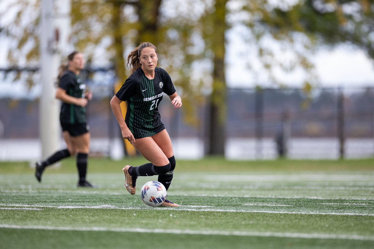 Our next 30th Anniversary Team member is just coming off an accomplished career for the Beavers!!

Maria Stocke was a 2x All-Region selection, 3x All-NSIC and All-Region Scholar in the midfield while helping the Beavers reach the NCAA Tournament 3x!

#GoBeavers #BeaverTerritory