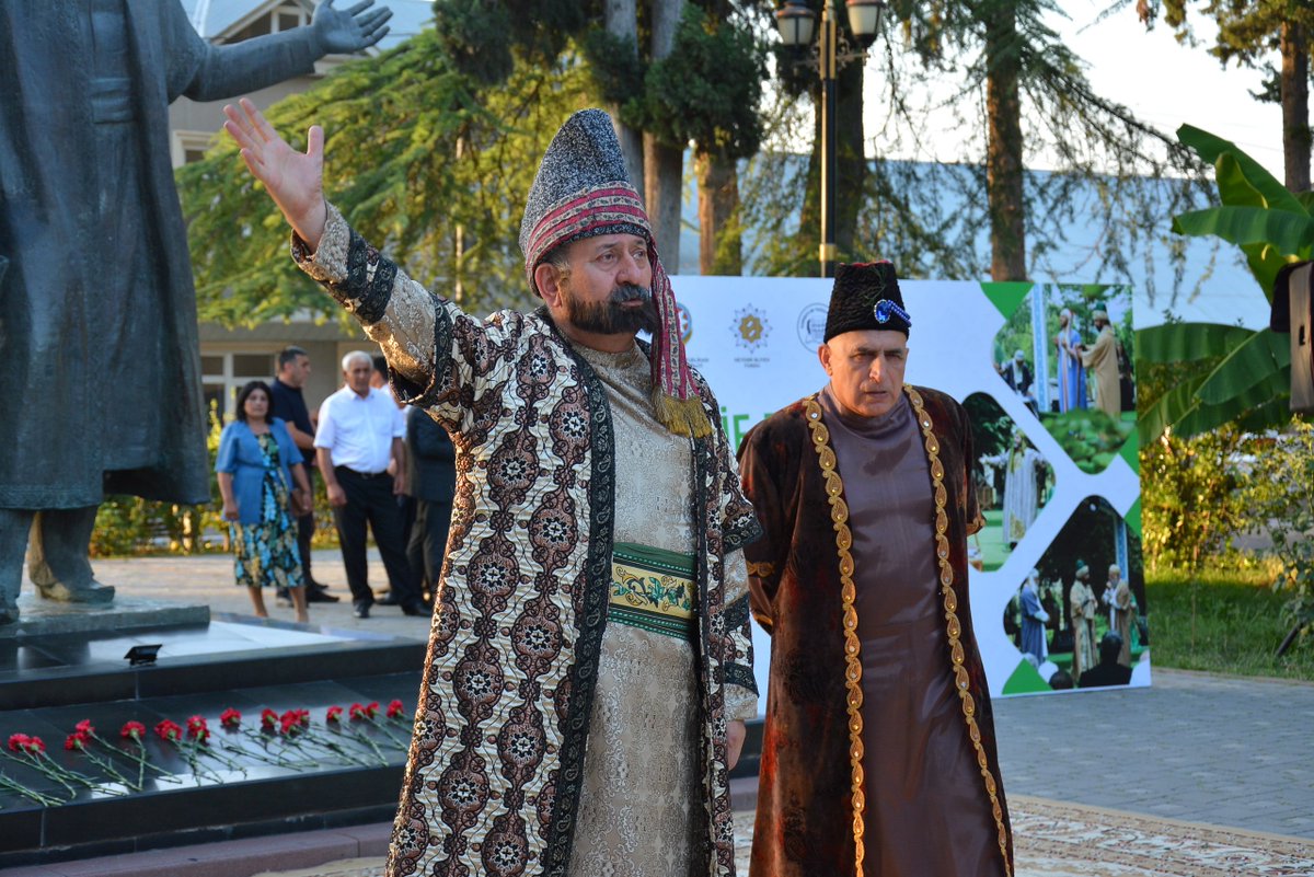 culture_gov_az's tweet photo. Qazaxda “Vaqif Poeziya Günləri”nin rəsmi açılışı keçirildi! 🎭🎼

Tədbir çərçivəsində Qazax şəhərində rəsmi açılış mərasimi, tamaşa və konsert proqramı baş tutdu.

#VaqifPoeziyaGünləri #Qazax #PoeziyaBayramı #Mədəniyyət https://t.co/5K0rZP5ABP