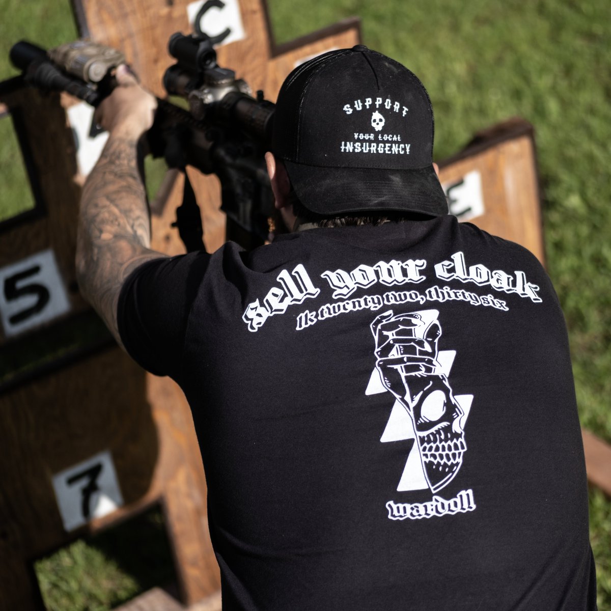 thewardoll's tweet image. Remember kids,
Your gun rights don't come from the state, they come from God.
And God said to sell your cloak and buy a sword.
war-doll.com/store 🏴