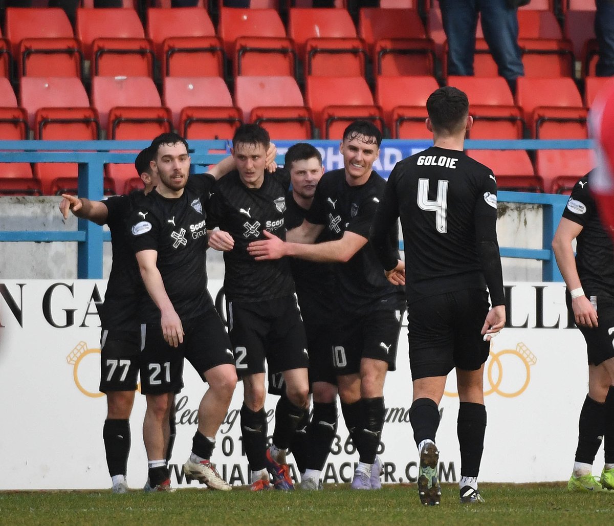 Oh, did we forget to say...

Striker Kieran Shanks has extended his contract, keeping him at Balmoor until 2027 ✍️🔵⚪️💙
💬 "I’ve chosen to re-sign with the club after a long summer of uncertainty over where I'd play my football this season. I believe in the direction the club is