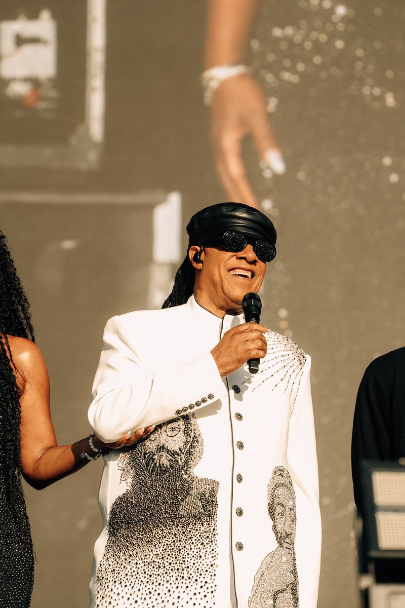 BSTHydePark's tweet image. Some of our favourite moments over the past few weeks in Hyde Park ☀️
Sign up for 2026 news at bst-hydepark.com
#BSTHydePark