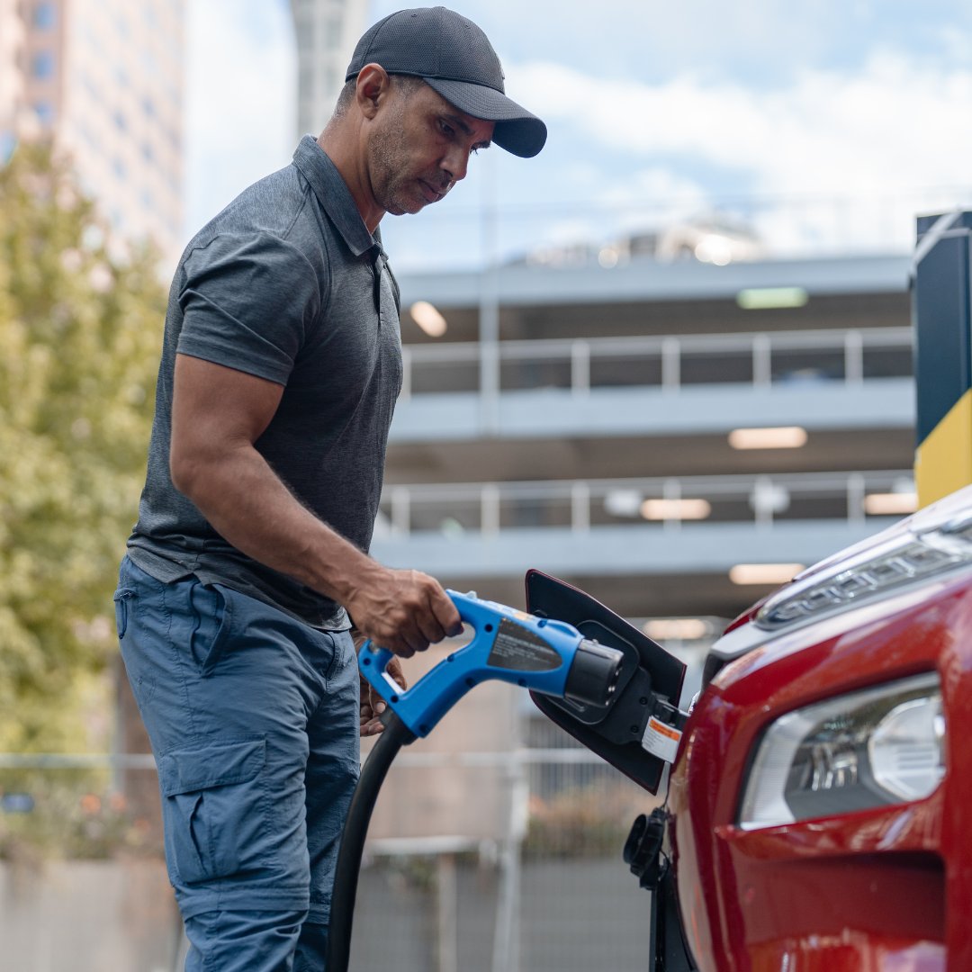 ForthMobility's tweet image. Big win for Oregon’s infrastructure! Round 3 of @OregonDOT’s Community Charging Rebate is fully subscribed! Stay tuned for Round 4 updates: forthmobility.org/newsletter