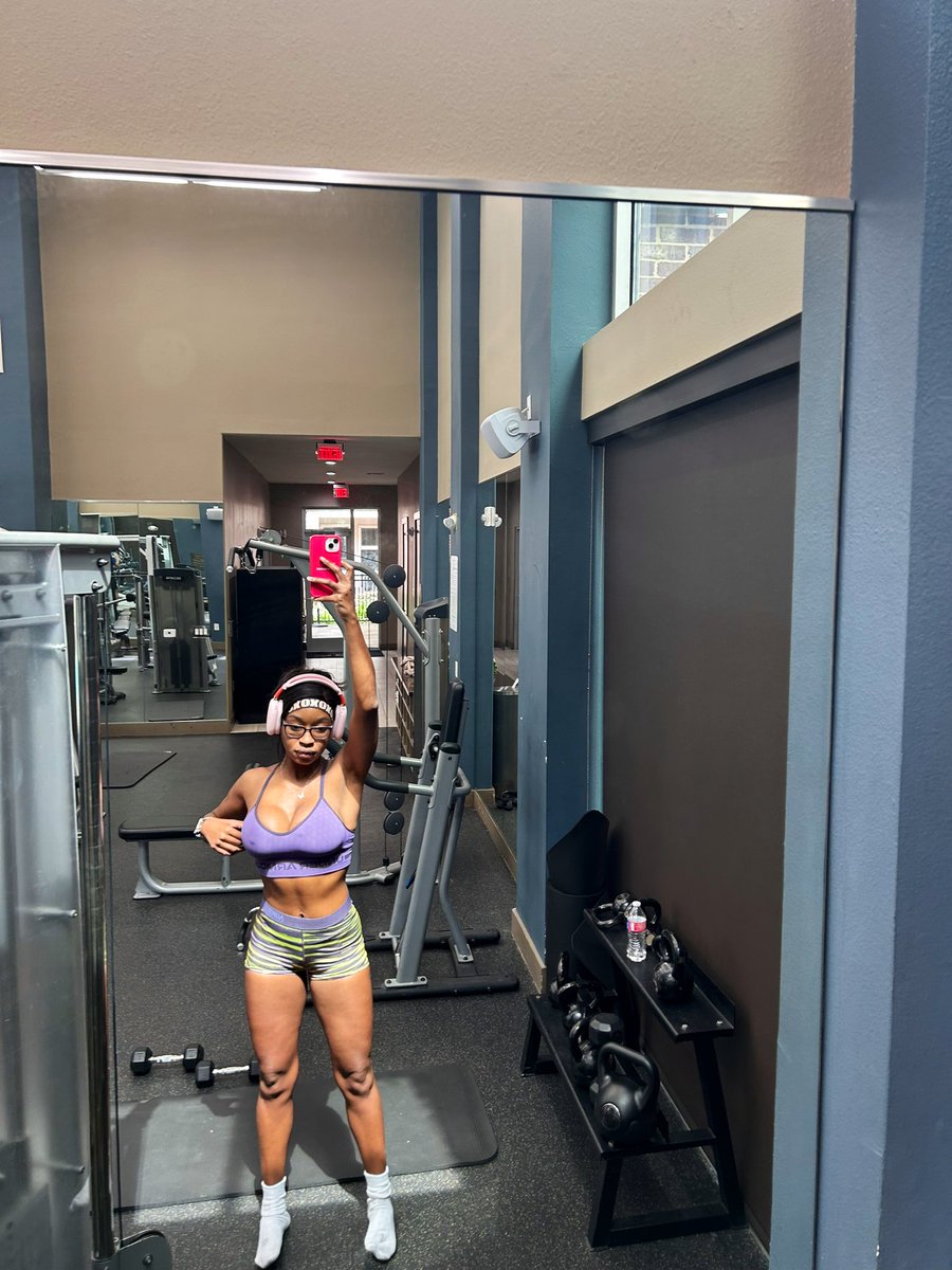 Anastasia 🥀 tweet media